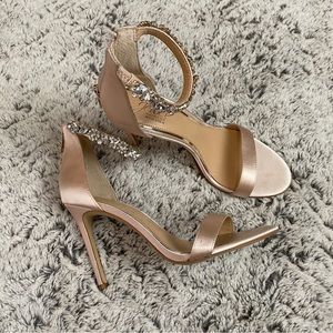 Badgley Mischka Jewel Jax Ankle Strap Stiletto sz 7 in Champagne Bridal Wedding